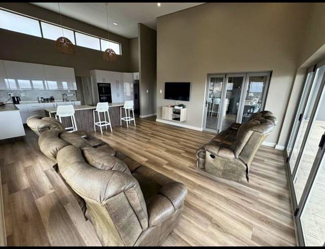 4 BEDROOM HOUSE FOR SALE IN MONTE CHRISTO